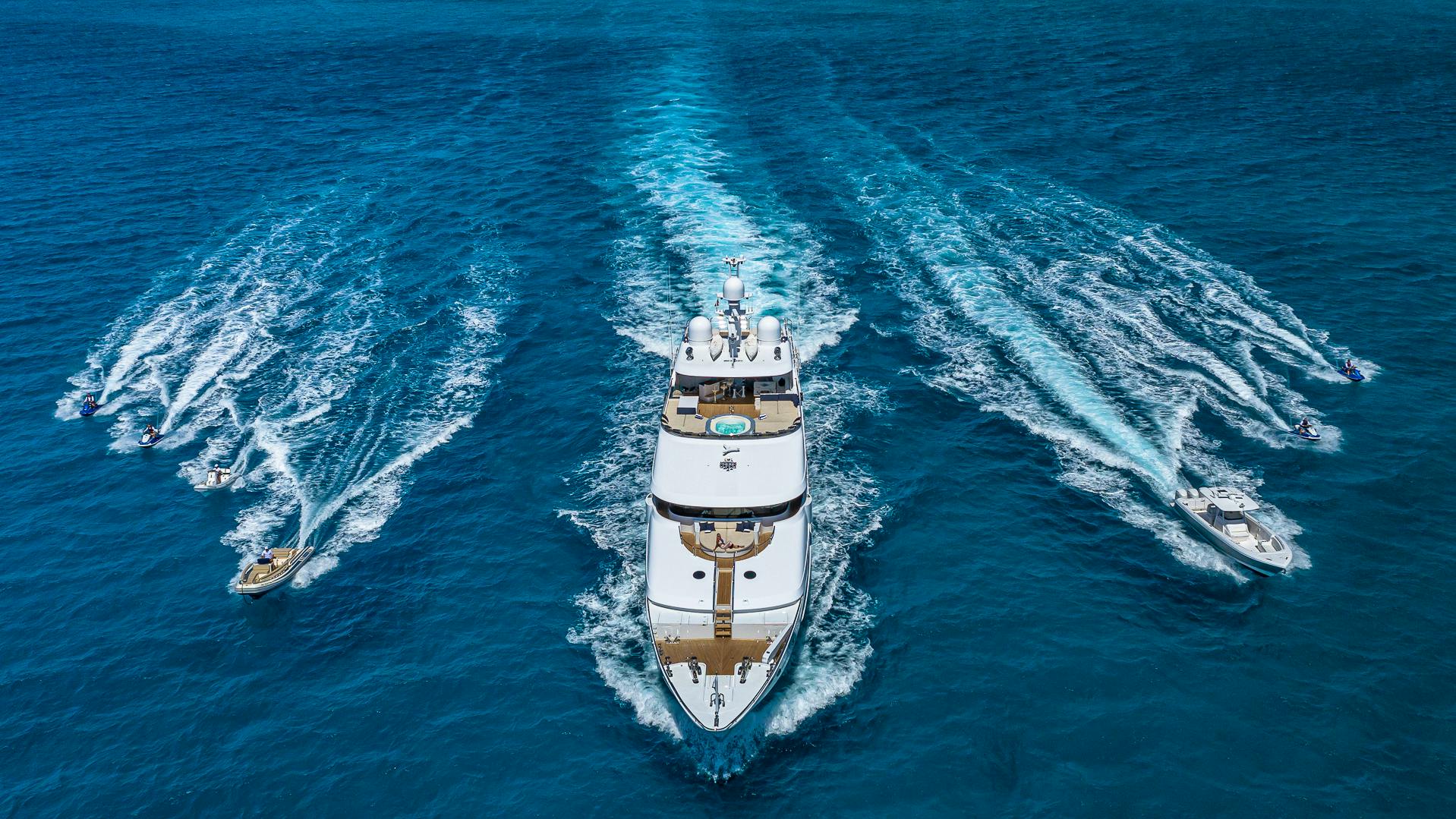 CASINO ROYALE Yacht